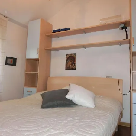 Cozy With Swimming Pool Access *