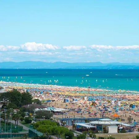 Appartamento Cozy With Swimming Pool Access Bibione