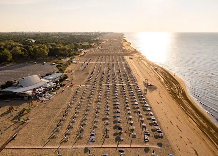 Cozy With Swimming Pool Access Appartamento *